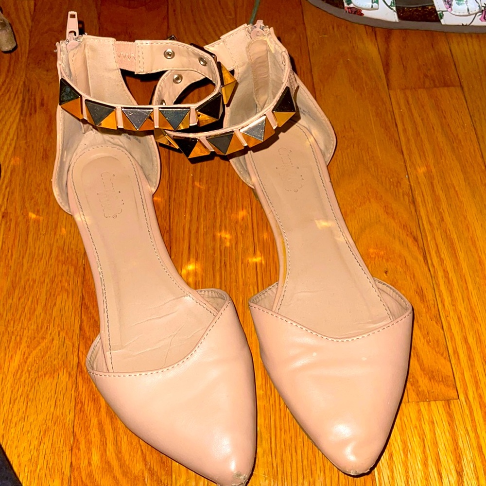 Adorable pink flats